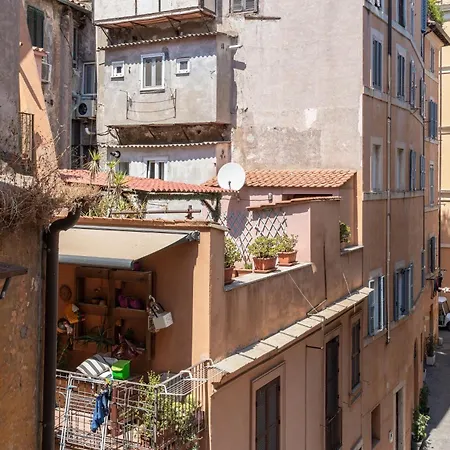 Reginella Luxury * Rome